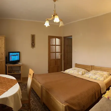 Privat Lenka 3*
