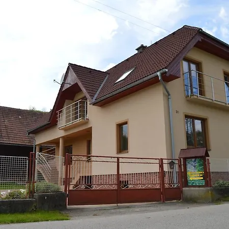 Privat Lenka 3*